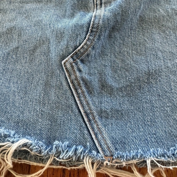 Topshop Cotton Denim Distressed Denim Mini Frayed Hemline / US 4 - Picture 2 of 12